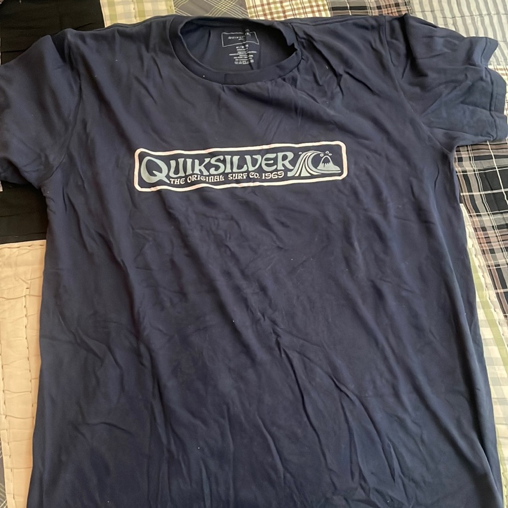 Quicksilver surf co. Navy shirt